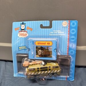 2005 THOMAS AND FRIENDS TAKE ALONG DIECAST - DIESEL 10